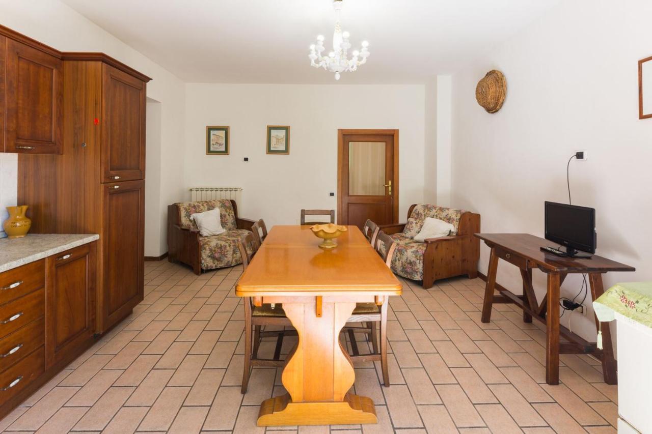 Agriturismo Casella Del Piano กุบบีโอ ภายนอก รูปภาพ