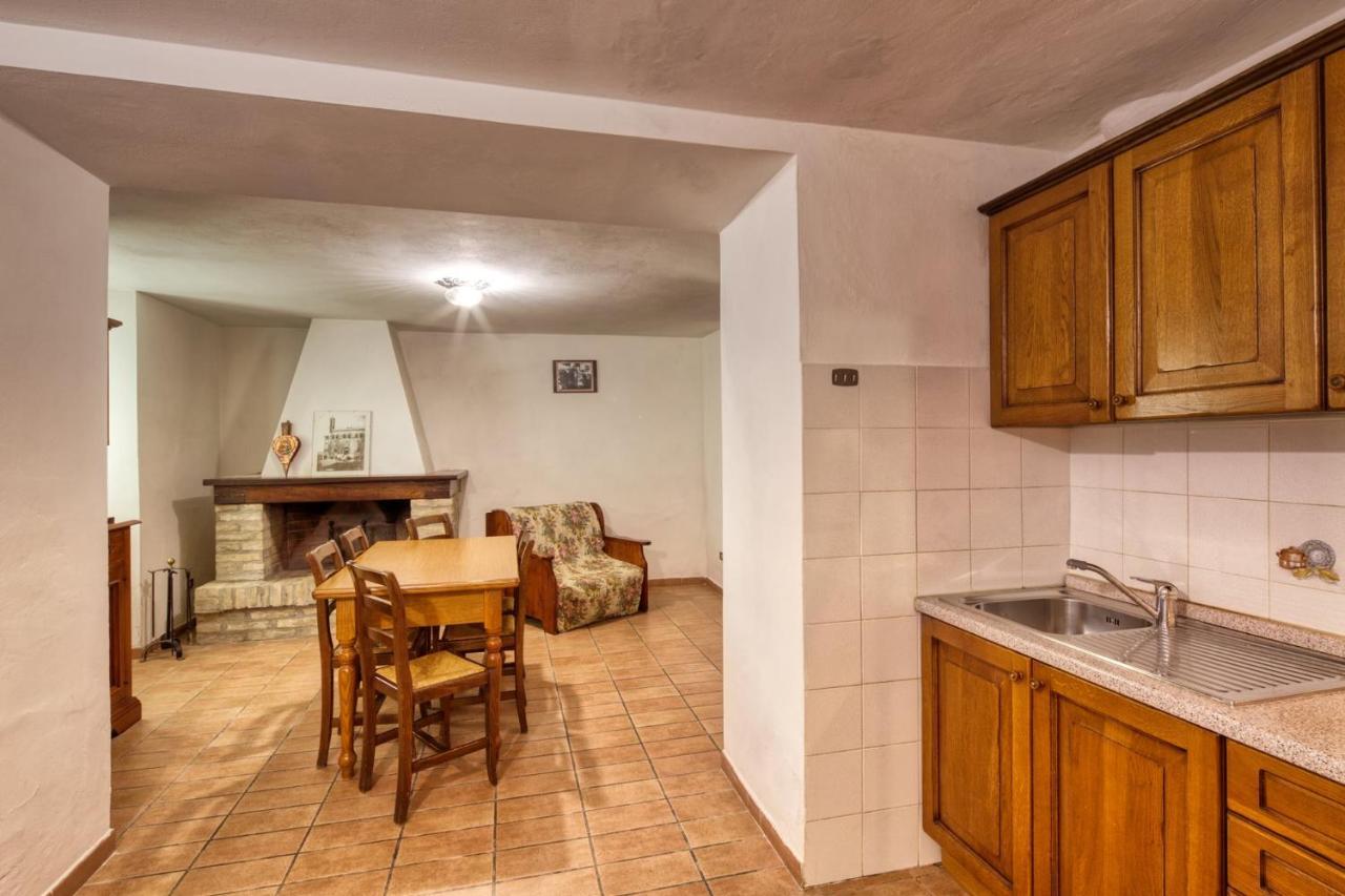 Agriturismo Casella Del Piano กุบบีโอ ภายนอก รูปภาพ