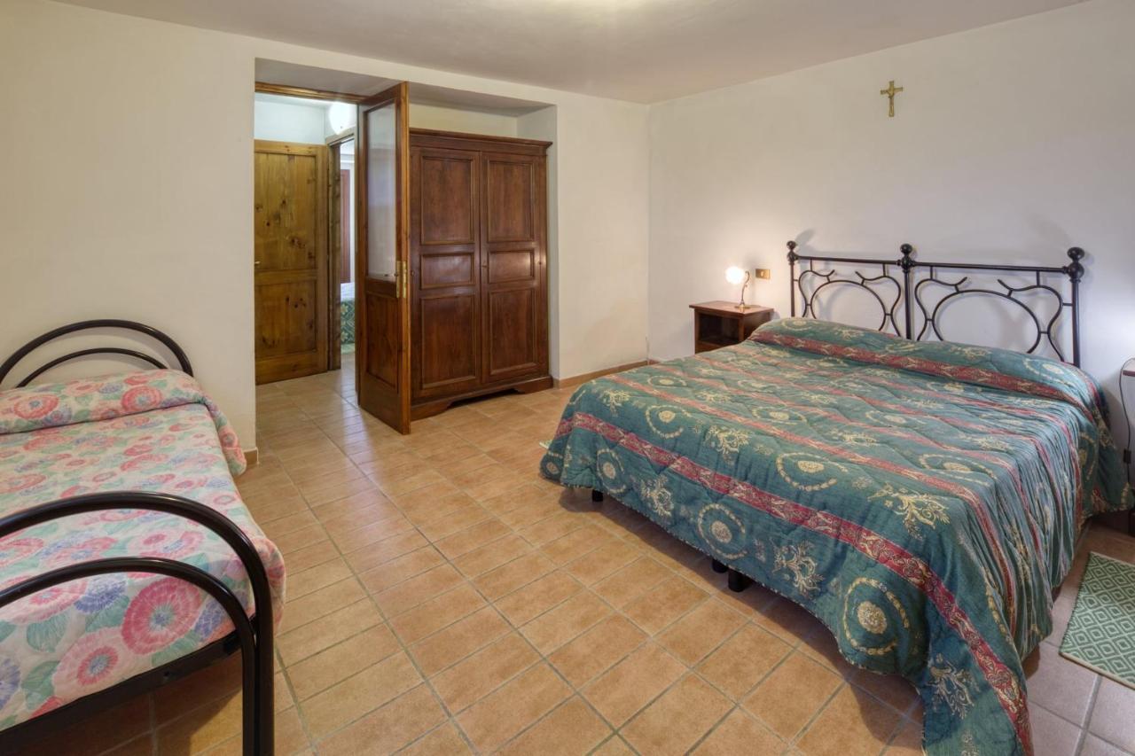 Agriturismo Casella Del Piano กุบบีโอ ภายนอก รูปภาพ