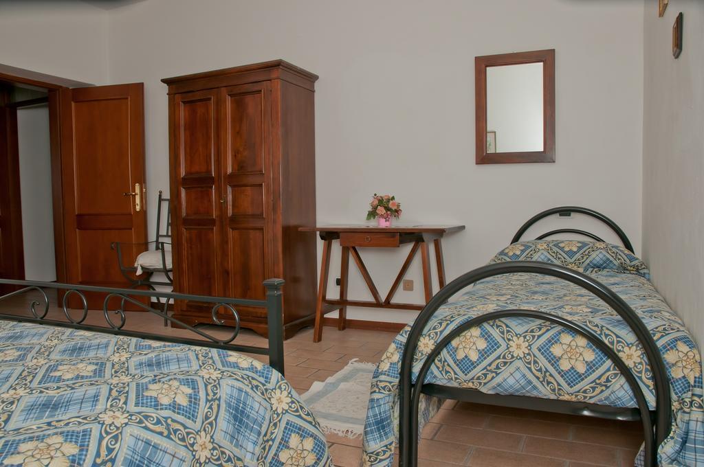 Agriturismo Casella Del Piano กุบบีโอ ภายนอก รูปภาพ